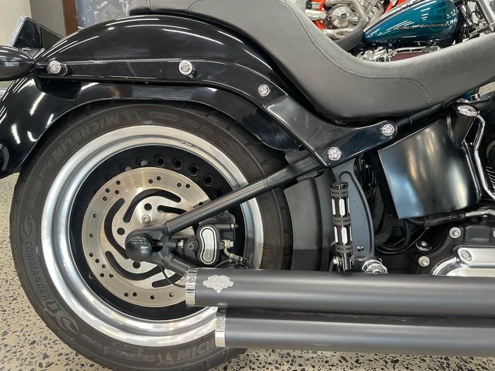 2013 Harley-Davidson Fat Boy Lo 1690 (FLSTFB) Softail Black