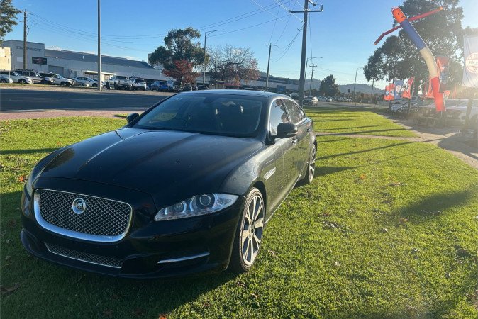 2012 JAGUAR XJ