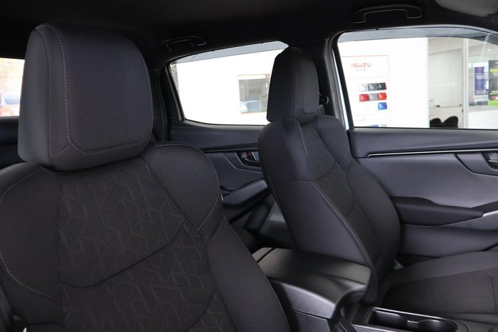 2025 Isuzu D-MAX X-RIDER