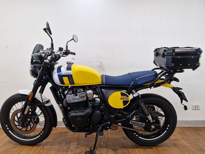 2025 Royal Enfield BEAR 650 YELLOW