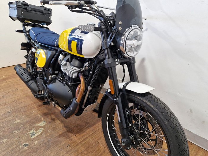 2025 Royal Enfield BEAR 650 YELLOW
