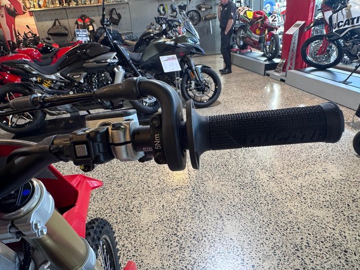 2025 Ducati Desmo450 MX