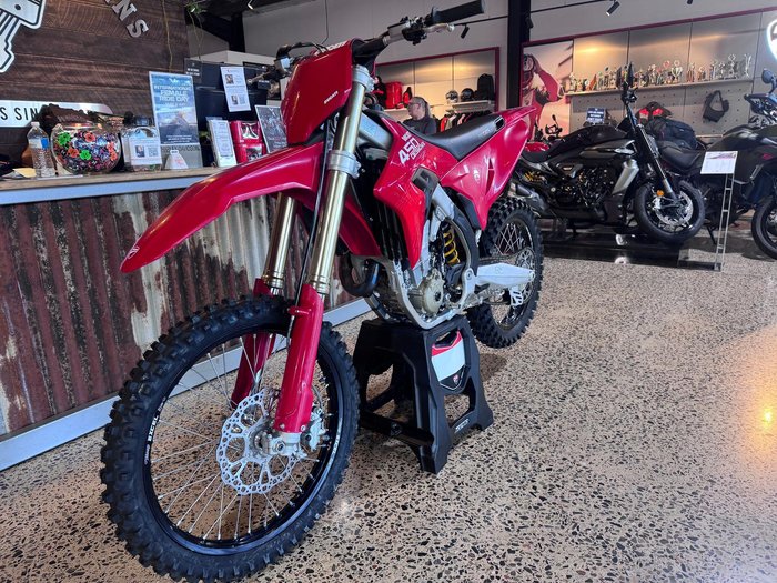 2025 Ducati Desmo450 MX