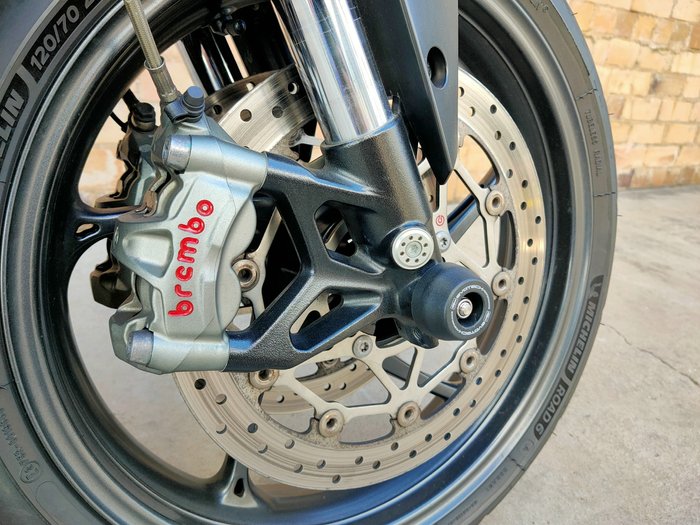 2021 TRIUMPH STREET TRIPLE RS ROAD BLACK