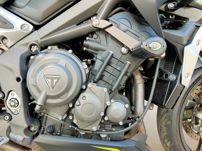 2021 TRIUMPH STREET TRIPLE RS ROAD BLACK