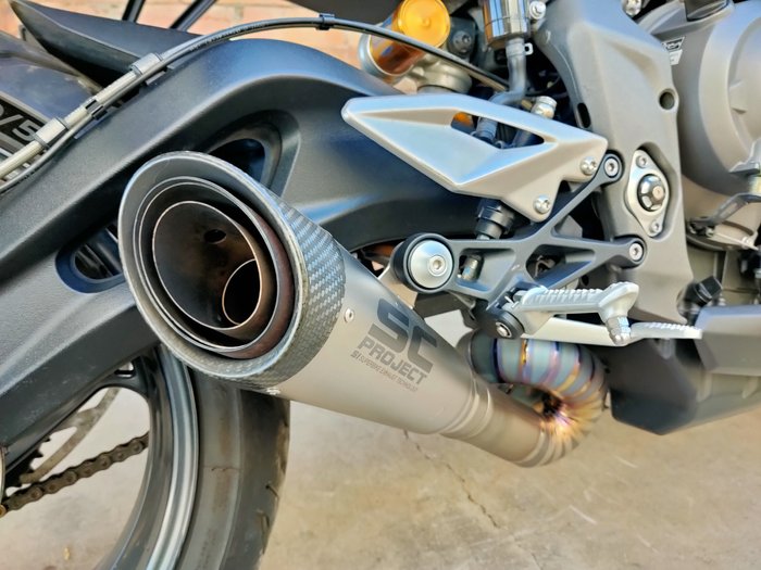 2021 TRIUMPH STREET TRIPLE RS ROAD BLACK