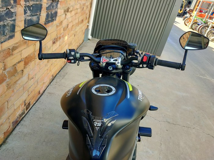 2021 TRIUMPH STREET TRIPLE RS ROAD BLACK