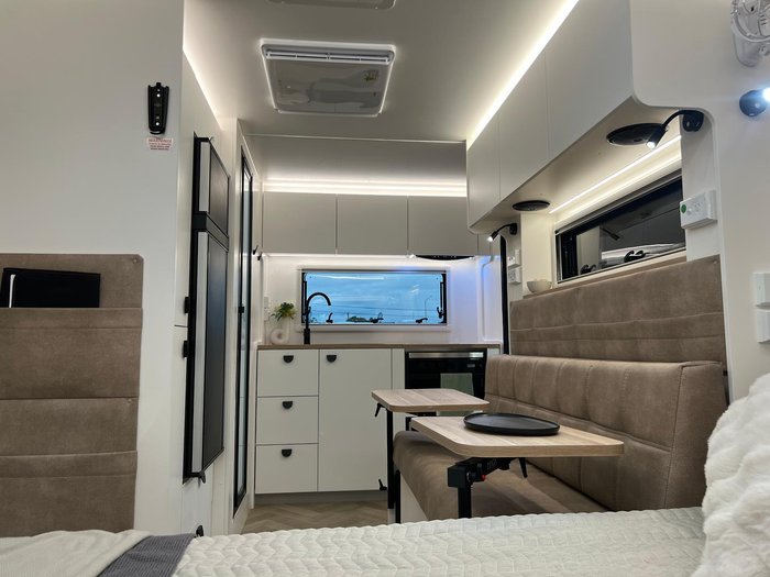 2026 Traveller Track 13'