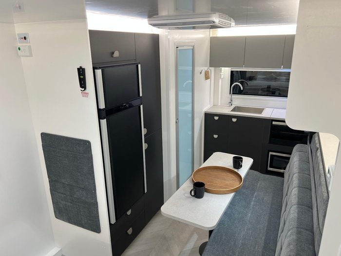 2026 Traveller Track 15'
