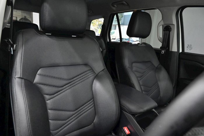 2025 Ford Everest Black Edition MY26.00 4X4 Dual Range Alabaster White