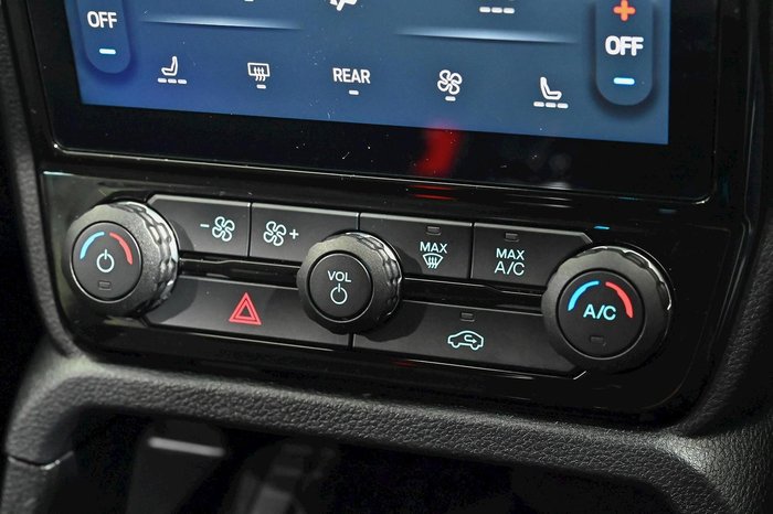 2025 Ford Everest Black Edition MY26.00 4X4 Dual Range Alabaster White