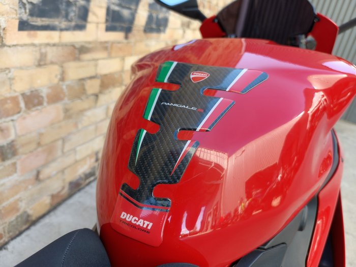 2013 DUCATI 1199 PANIGALE ROAD RED