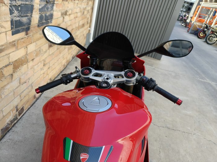 2013 DUCATI 1199 PANIGALE ROAD RED