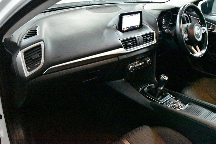 2018 Mazda 3 Maxx Sport