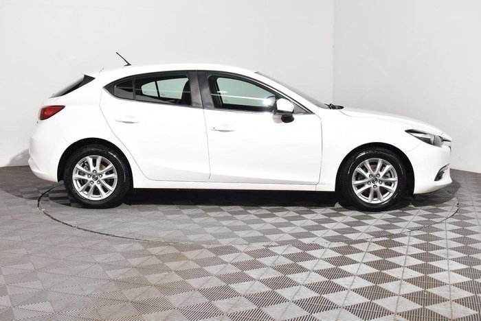 2018 Mazda 3 Maxx Sport