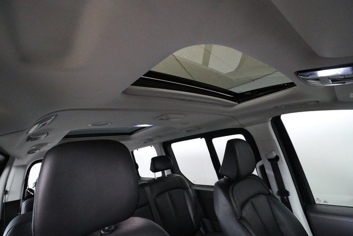 2021 Hyundai STARIA Highlander