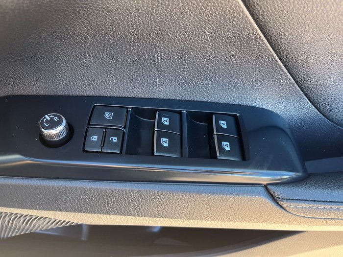 2020 Toyota Camry SX