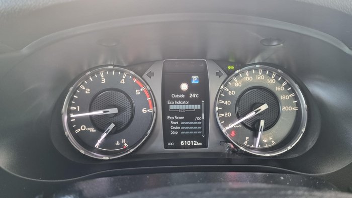 2022 Toyota Hilux SR