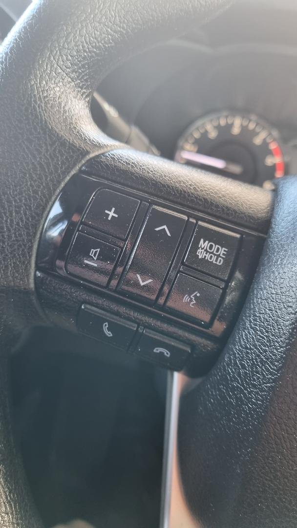 2022 Toyota Hilux SR