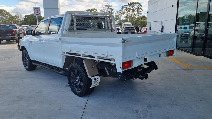 2022 Toyota Hilux SR