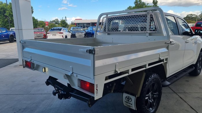 2022 Toyota Hilux SR