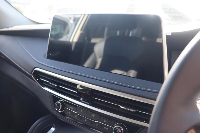2024 LDV D90 Executive