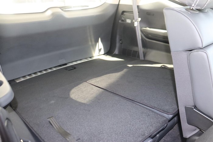 2024 LDV D90 Executive