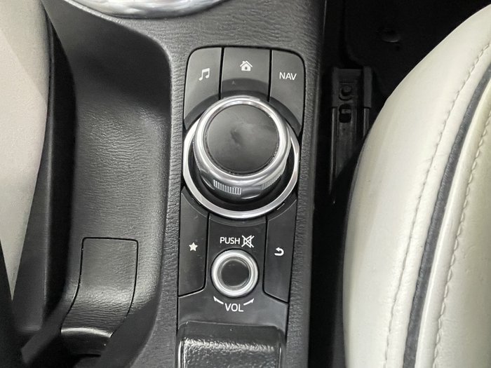 2017 Mazda 2 GT
