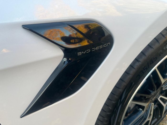 2025 BYD SEAL Premium