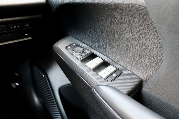 2025 Mitsubishi Outlander LS