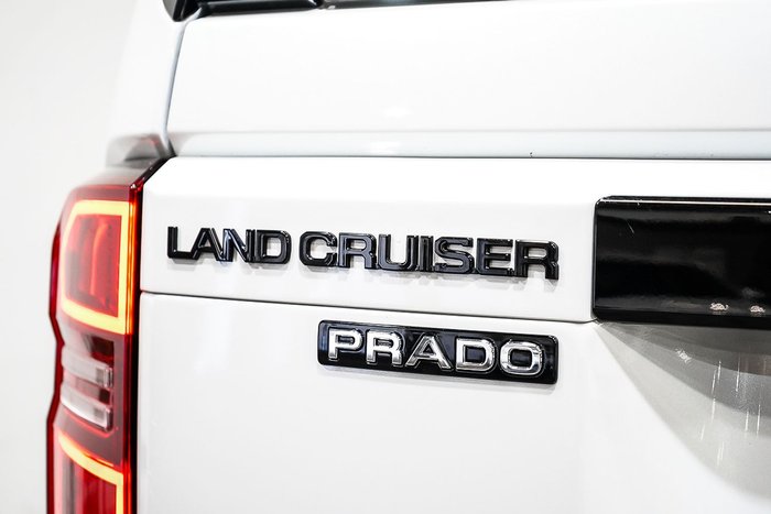 2024 Toyota Landcruiser Prado Kakadu