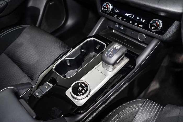 2025 Mitsubishi Outlander LS