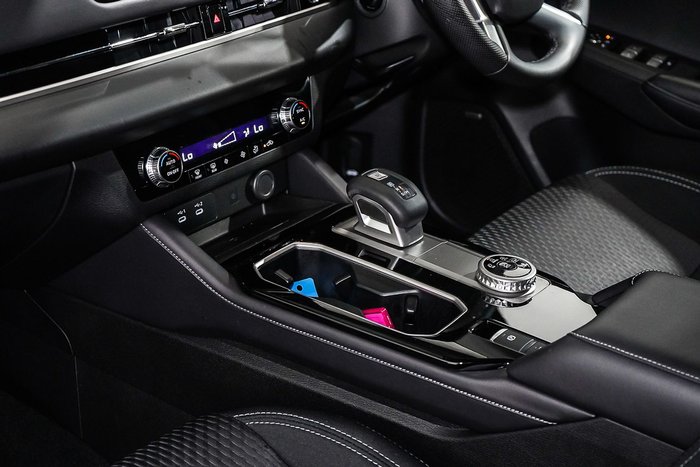 2025 Mitsubishi Outlander LS