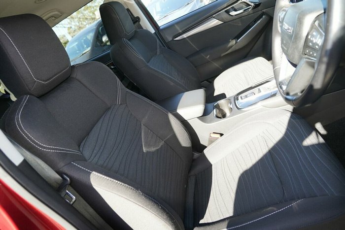 2022 Isuzu MU-X LS-U