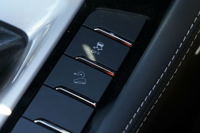 2022 Isuzu MU-X LS-U
