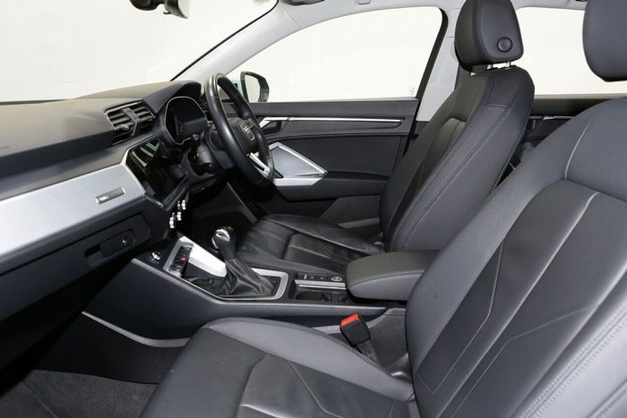 2023 Audi Q3 35 TFSI S line