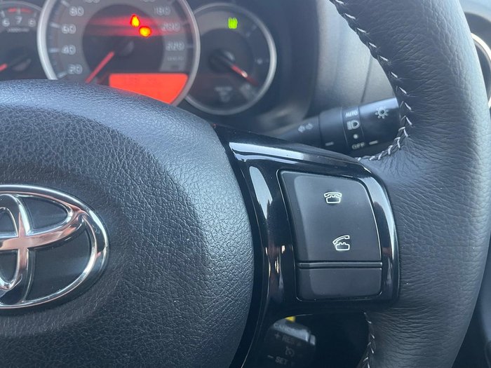 2017 Toyota Yaris SX