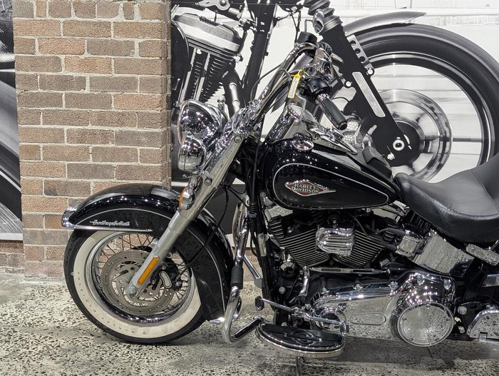 2012 Harley-Davidson Heritage Softail Classic 1690 (FLSTC) Softail Black