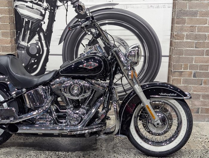 2012 Harley-Davidson Heritage Softail Classic 1690 (FLSTC) Softail Black