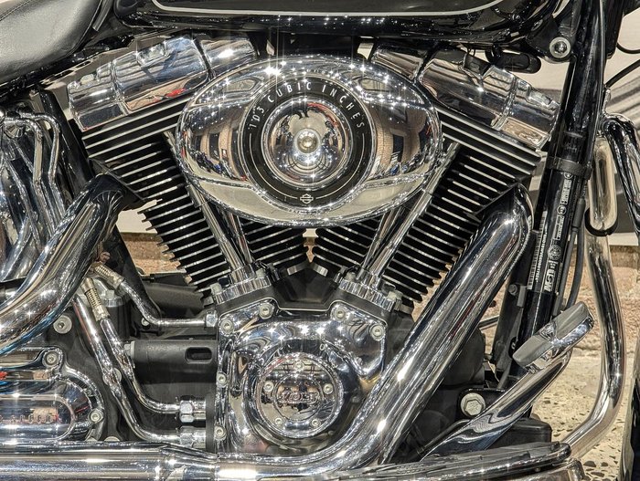 2012 Harley-Davidson Heritage Softail Classic 1690 (FLSTC) Softail Black