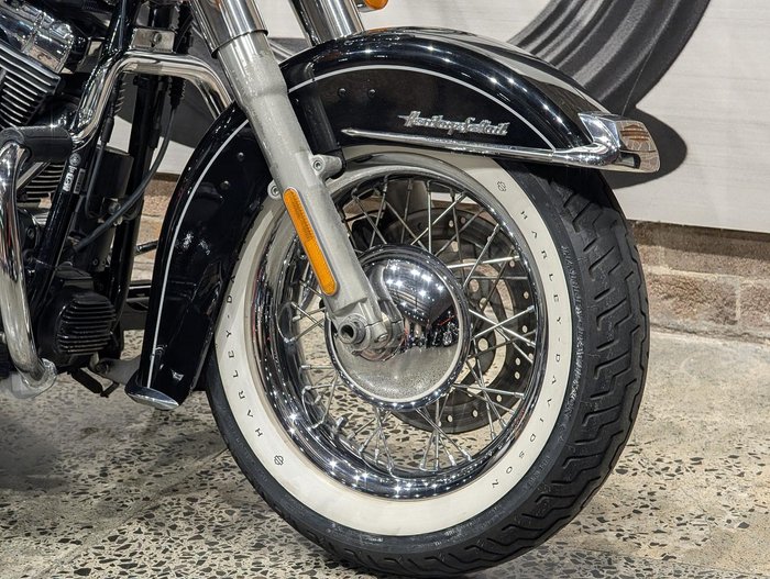 2012 Harley-Davidson Heritage Softail Classic 1690 (FLSTC) Softail Black