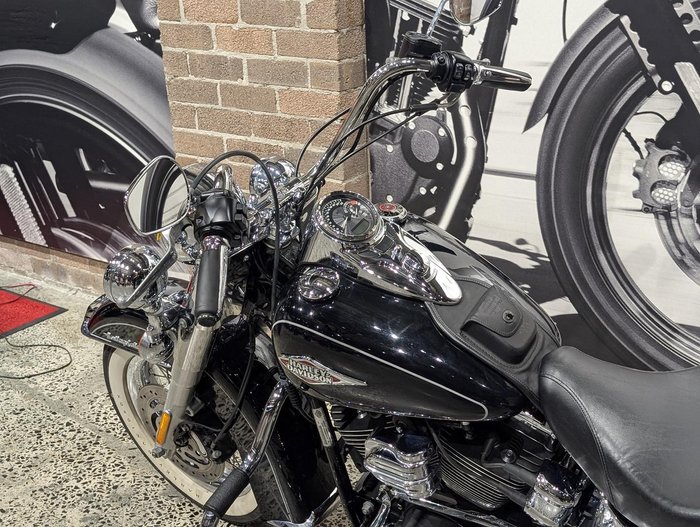 2012 Harley-Davidson Heritage Softail Classic 1690 (FLSTC) Softail Black