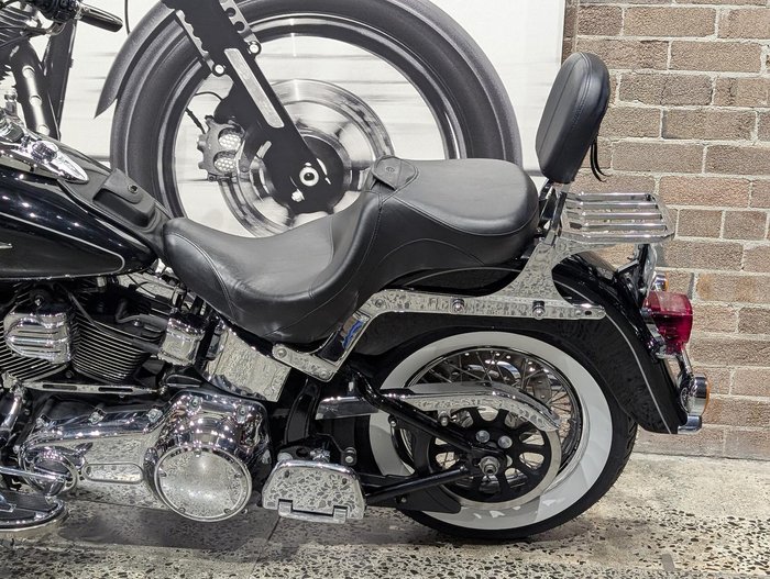 2012 Harley-Davidson Heritage Softail Classic 1690 (FLSTC) Softail Black