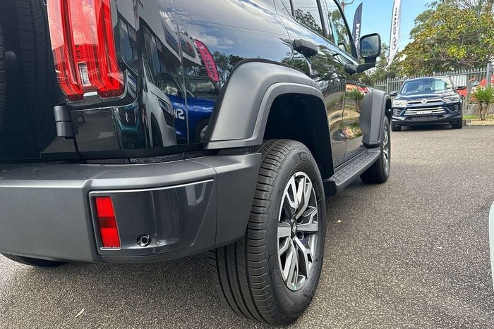 2025 GWM Tank 300 Ultra P01 4X4 On Demand Crystal Black (N101)