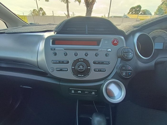 2014 Honda Jazz Vibe-S