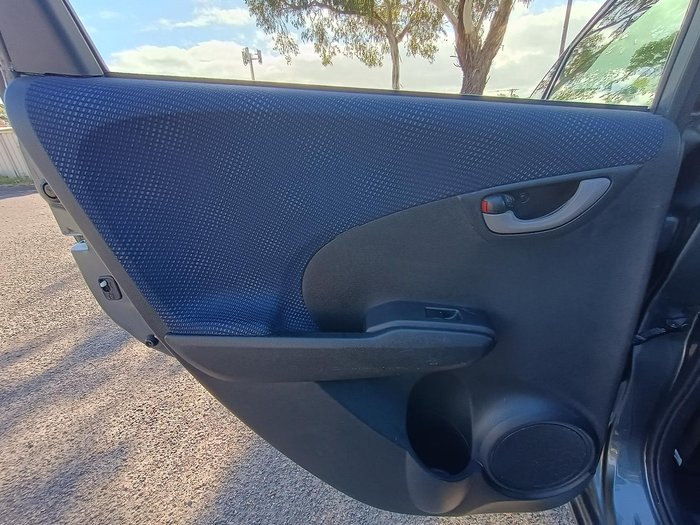 2014 Honda Jazz Vibe-S