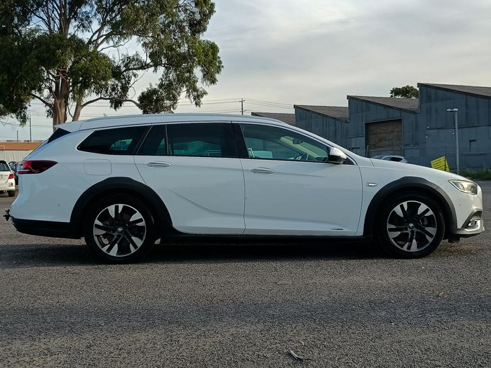 2019 Holden Calais V