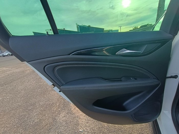2019 Holden Calais V