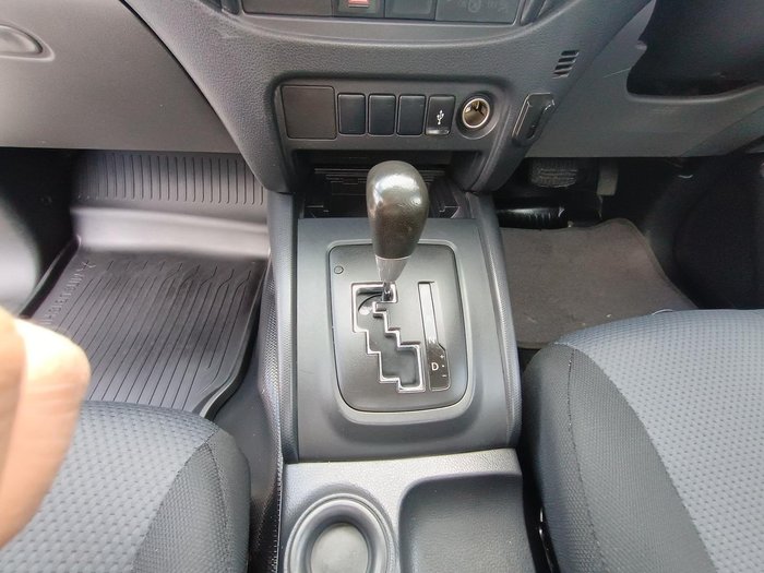 2016 Mitsubishi Triton GLX