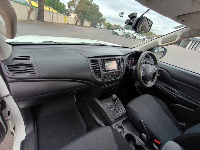 2019 Mitsubishi Triton GLX